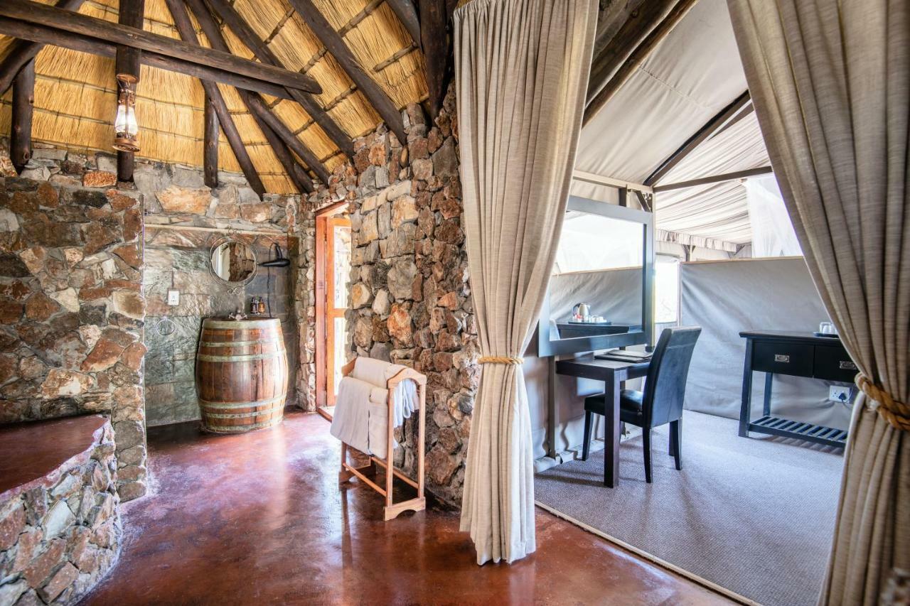Eagle Tented Lodge & Spa Окаукуехо Екстериор снимка