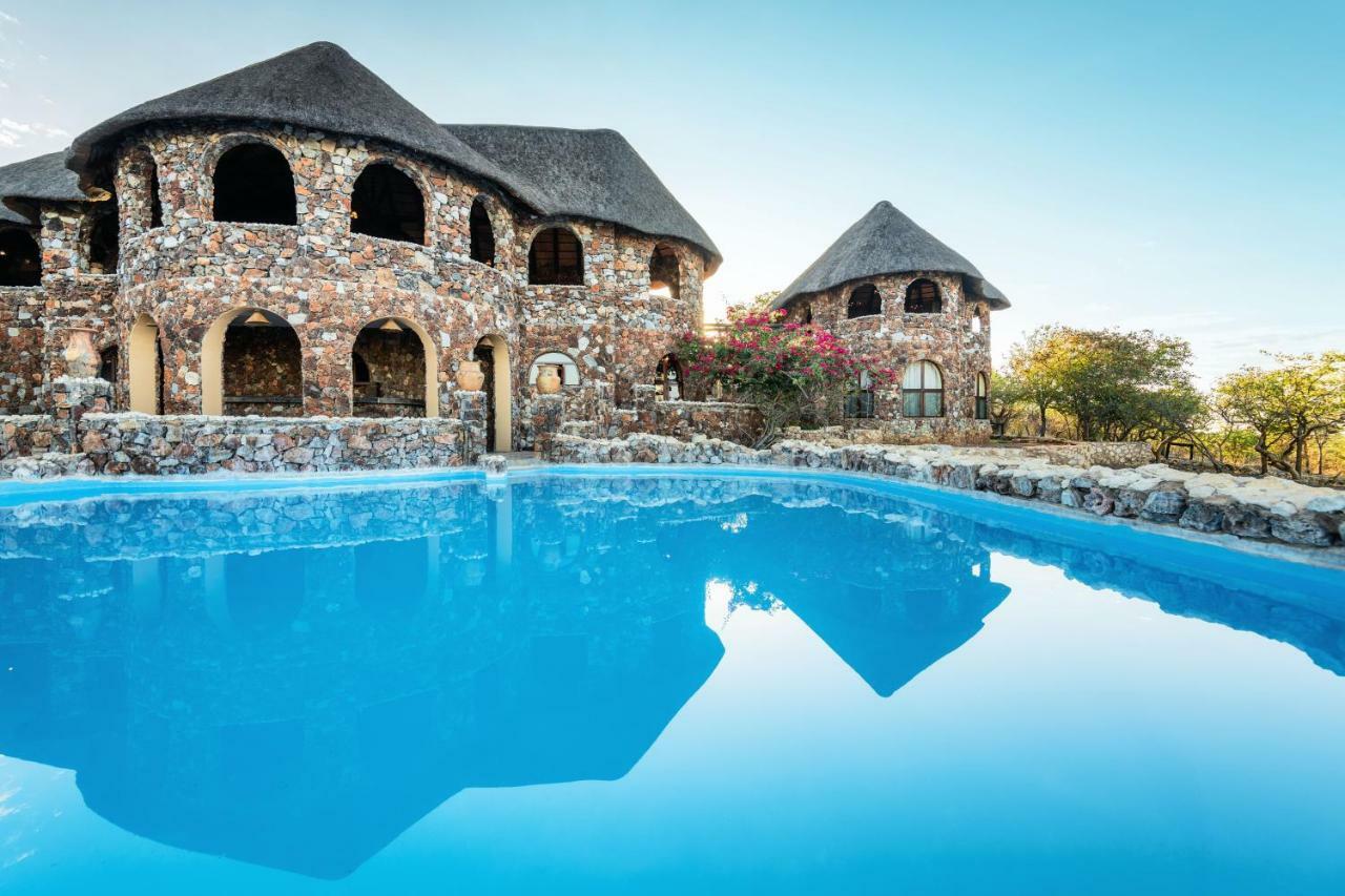 Eagle Tented Lodge & Spa Окаукуехо Екстериор снимка