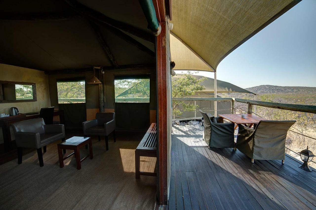 Eagle Tented Lodge & Spa Окаукуехо Екстериор снимка